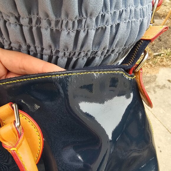 Dooney and Bourke Satchel Handbag Crossbody Shoulderbag Patent Leather Pre-owned - Picture 12 of 12